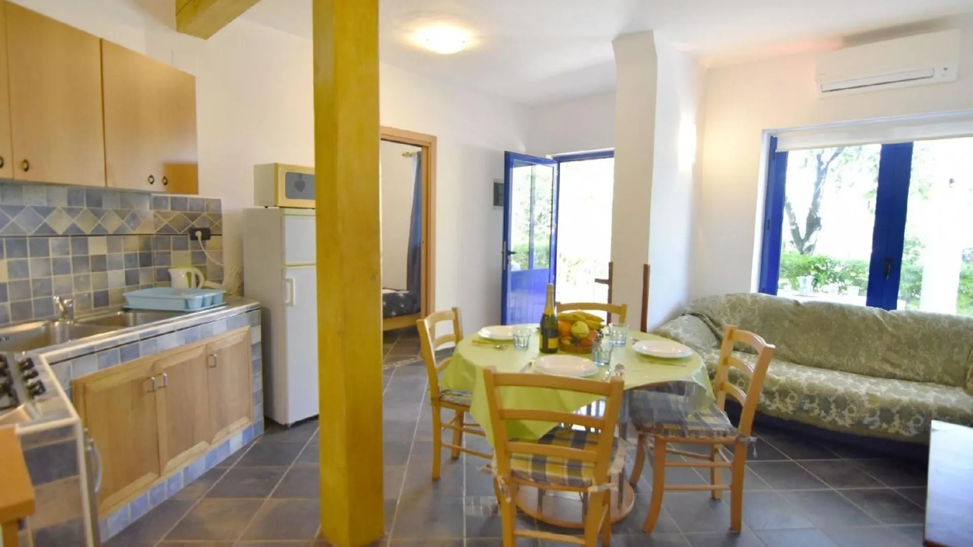 Einfache Wohnung In Der Naehe Des Strandes Punta Umag Apartment